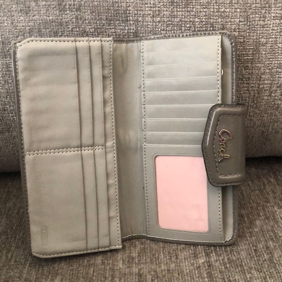 Coach Purse and matching wallet - Picture 9 of 9